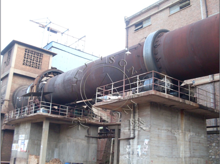 回轉窯設備現(xiàn)場
